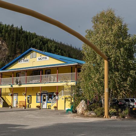 Bonanza Gold Motel Dawson City Exterior foto